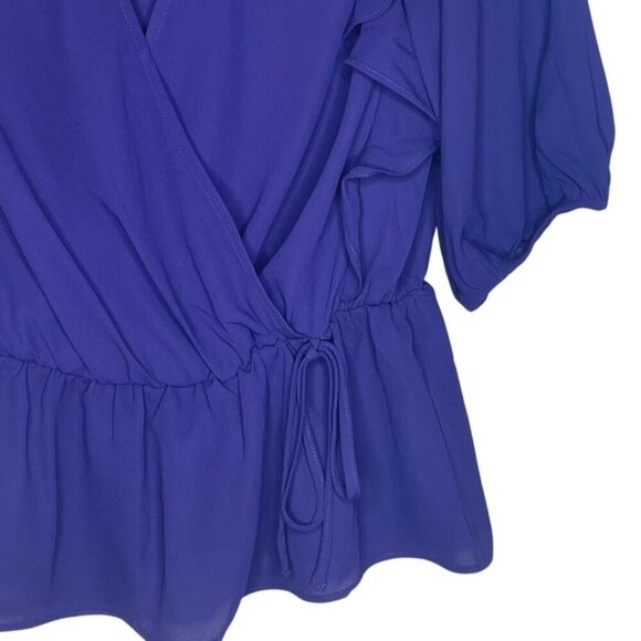 EXPRESS Faux Wrap Puff Sleeve Peplum Top, Size Medium - NWT - Picture 5 of 7